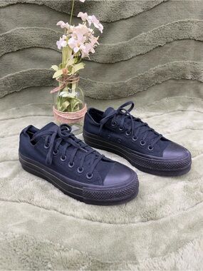 Converse platform sneakers